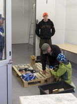 Myös linnunpönttöjä urakoitiin.